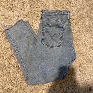 Levi’s Wedgie Jeans